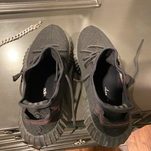 Yeezy bred might trade something size 11-11.5